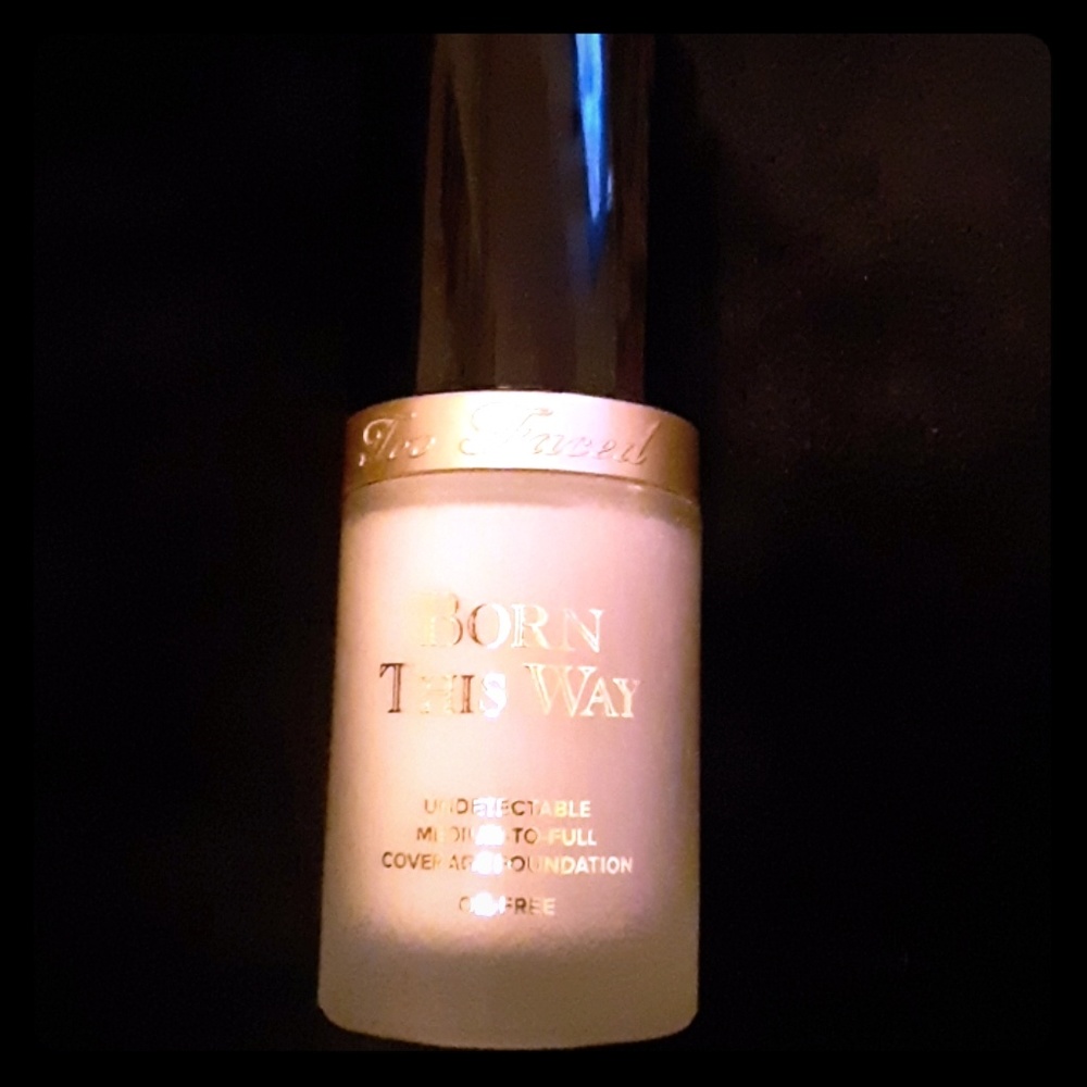 Too Faced Born This Way Foundation